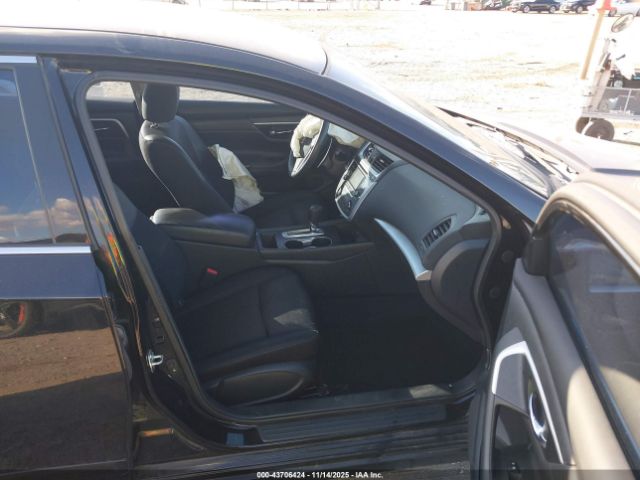 2017 NISSAN ALTIMA 1N4AL3AP8HC494701 Photo 4