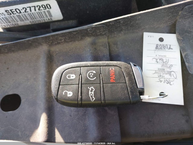 2015 Chrysler 200 Limited მანქანა იყიდება აუქციონზე, vin: 1C3CCCAB4FN751642, აუქციონის ნომერი: 43706500