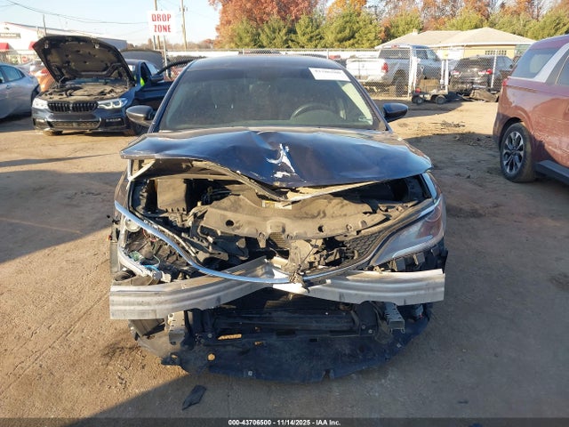 2015 Chrysler 200 Limited მანქანა იყიდება აუქციონზე, vin: 1C3CCCAB4FN751642, აუქციონის ნომერი: 43706500