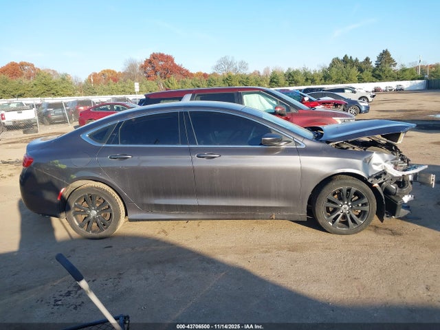 2015 Chrysler 200 Limited მანქანა იყიდება აუქციონზე, vin: 1C3CCCAB4FN751642, აუქციონის ნომერი: 43706500