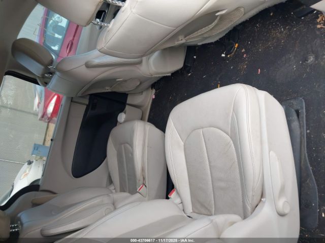 2017 CHRYSLER PACIFICA HYBRID 2C4RC1L79HR779137 Photo 7
