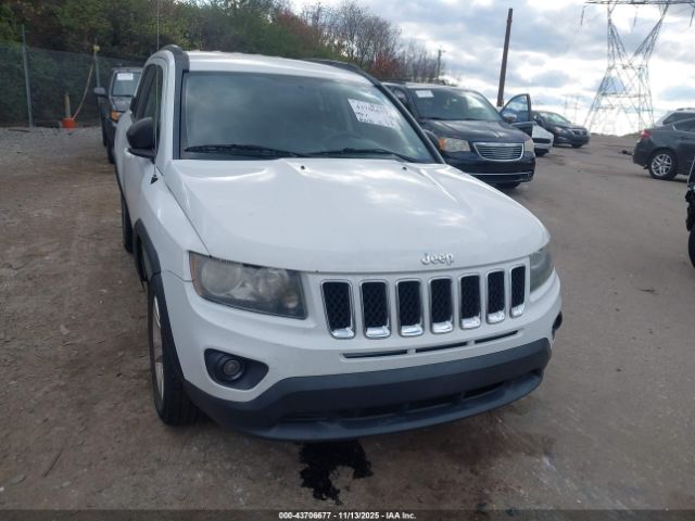 2014 JEEP COMPASS 1C4NJDBB5ED572240 Photo 5
