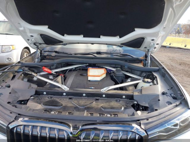 2022 BMW X7 5UXCW2C02N9M47322 Photo 9