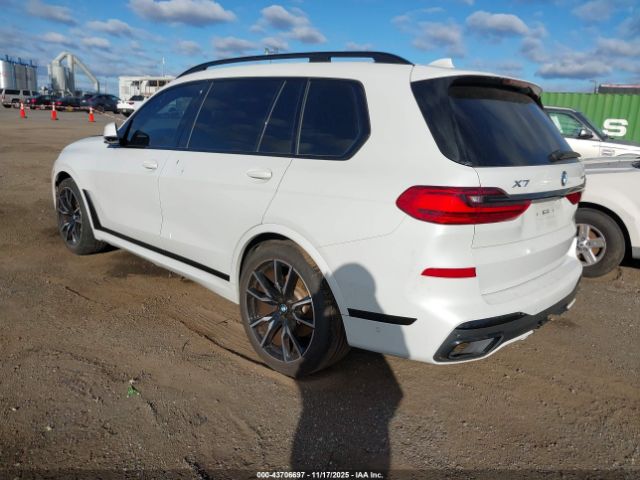 2022 BMW X7 5UXCW2C02N9M47322 Photo 2