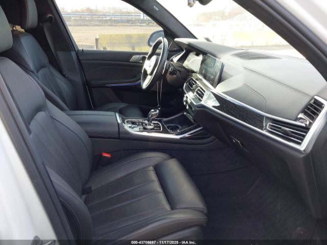 2022 BMW X7 5UXCW2C02N9M47322 Photo 4