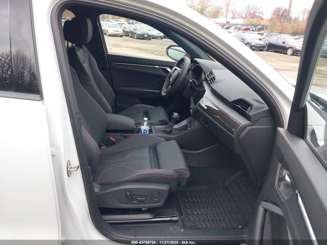 2025 Audi Q3 Premium 45 Tfsi S Line Quattro Tiptronic მანქანა იყიდება აუქციონზე, vin: WA1EECF33S1038727, აუქციონის ნომერი: 43706704