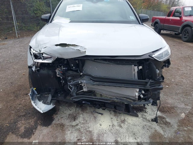 2025 Audi Q3 Premium 45 Tfsi S Line Quattro Tiptronic მანქანა იყიდება აუქციონზე, vin: WA1EECF33S1038727, აუქციონის ნომერი: 43706704