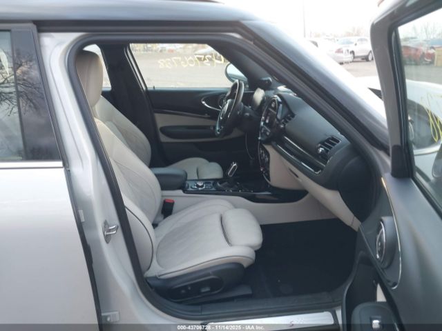 2021 MINI CLUBMAN WMWXJ1C00M2N85909 Photo 4