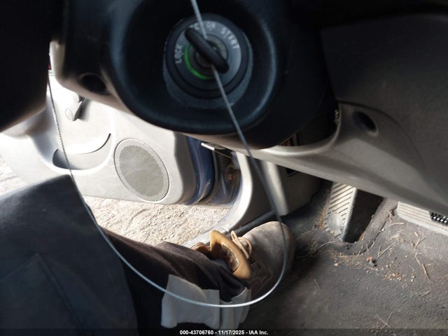 2003 KIA SPECTRA KNAFB121035216922 Photo 10