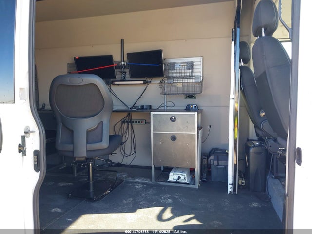 Продажа на аукционе авто 2021 Ram Promaster 1500 High Roof 136 Wb, vin: 3C6LRVBGXME553365, номер лота: 43706768