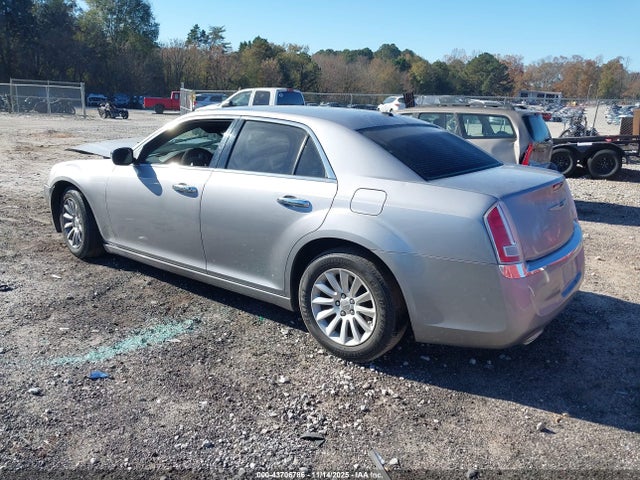 Chrysler 300 2014 2C3CCAAG1EH136294 Image 3