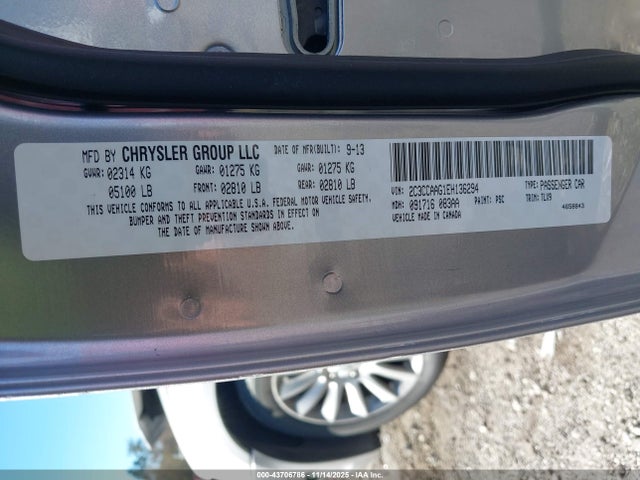 Chrysler 300 2014 2C3CCAAG1EH136294 Image 9