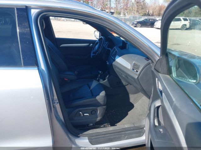 2017 AUDI Q3 WA1JCCFSXHR006573 Photo 4