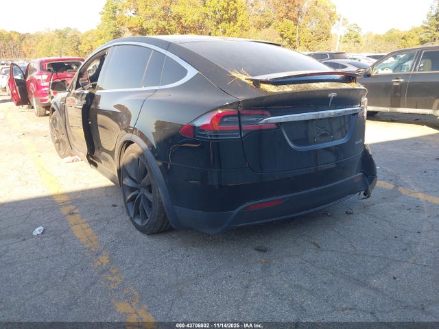 2020 TESLA MODEL X 5YJXCDE41LF262298 Photo 2