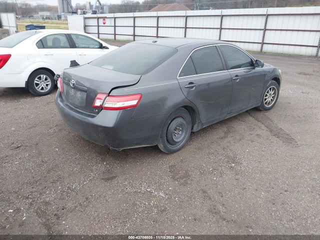 2011 TOYOTA CAMRY 4T1BF3EK5BU185964 Photo 3