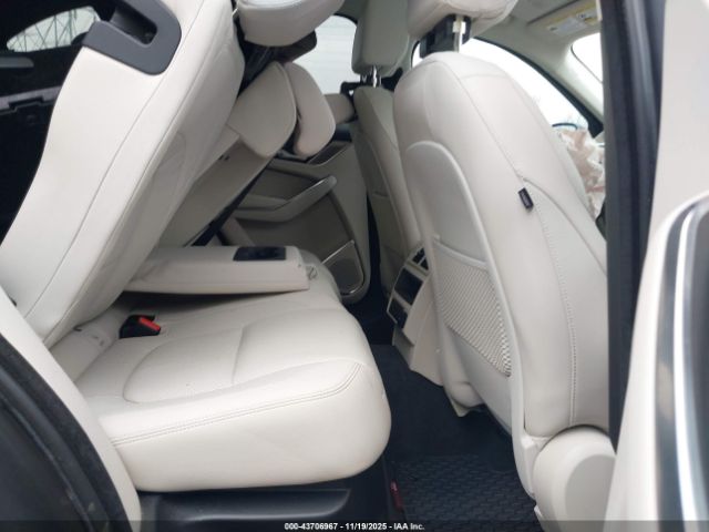 2023 JAGUAR F-PACE SADCJ2EX9PA716593 Photo 7