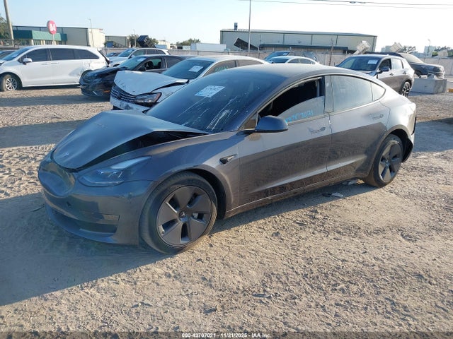2023 TESLA MODEL 3 5YJ3E1EAXPF653792 Photo 1