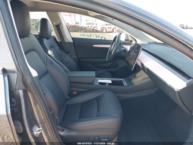 2023 TESLA MODEL 3 5YJ3E1EAXPF653792 Photo 4