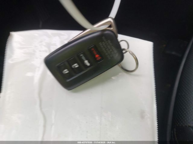 2017 LEXUS IS 200T JTHBA1D24H5039971 Photo 10