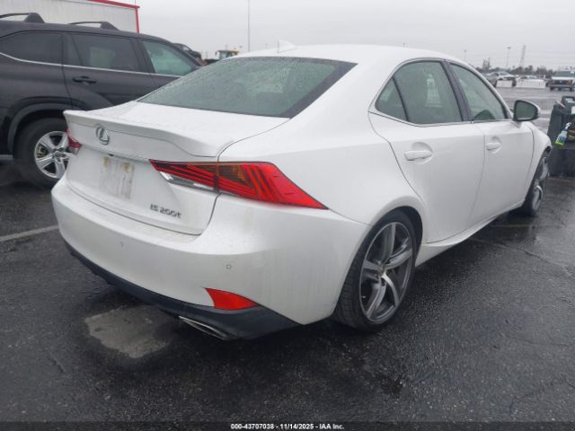 2017 LEXUS IS 200T JTHBA1D24H5039971 Photo 3