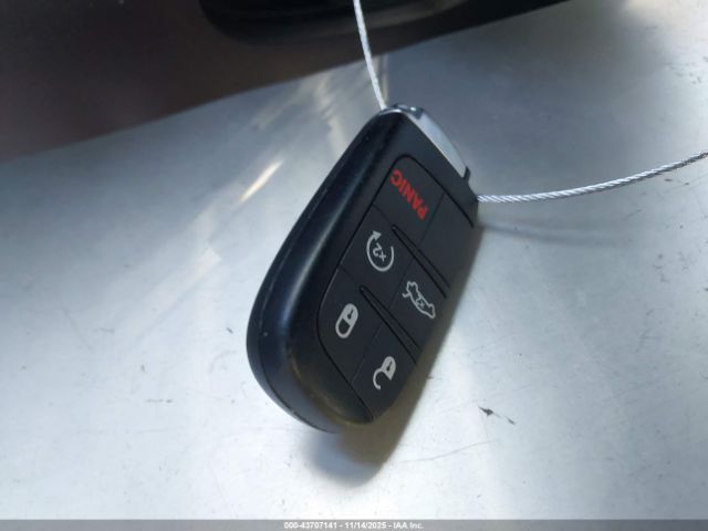 2023 CHRYSLER 300 2C3CCABG5PH569540 Photo 10