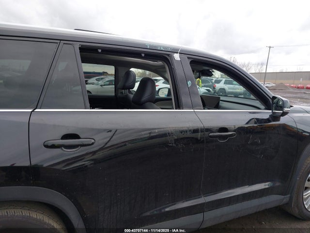 5TDAAAB53RS046156 Toyota Grand Highlander Platinum