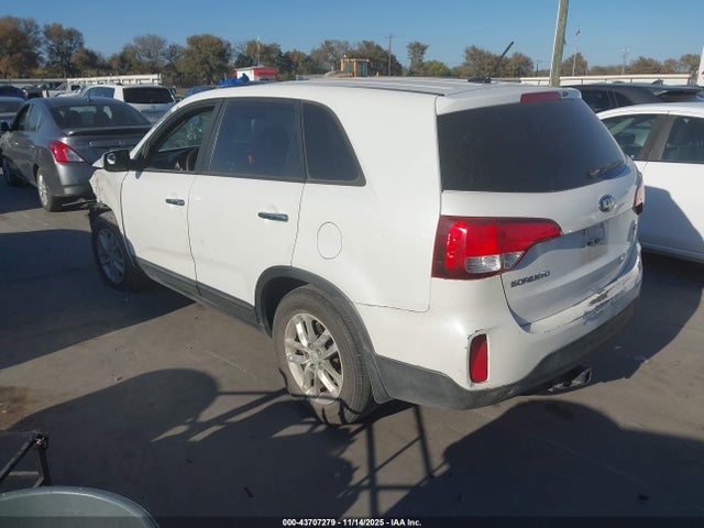 Продажа на аукционе авто 2015 Kia Sorento Lx, vin: 5XYKT3A61FG661365, номер лота: 43707279