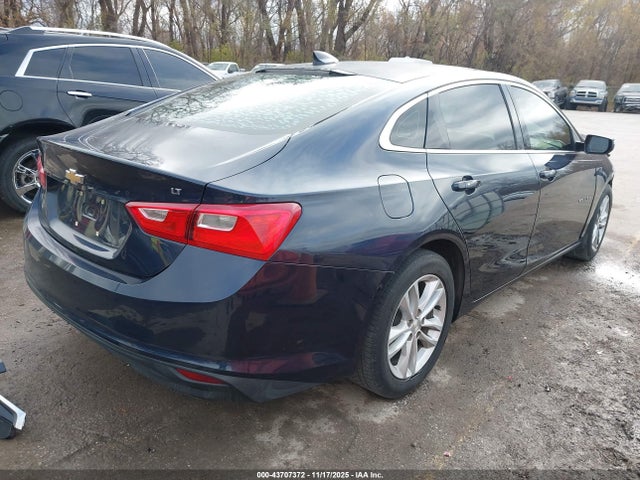 2016 CHEVROLET MALIBU 1G1ZE5ST6GF315964 Photo 3