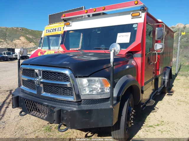 RAM 5500 Chassis Tradesman/slt 2014 3C7WRMAL1EG174178 Image 2