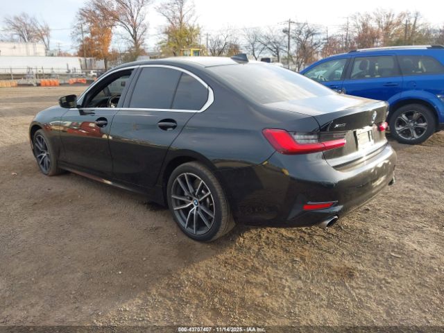 2019 BMW 330I WBA5R7C52KFH33078 Photo 2
