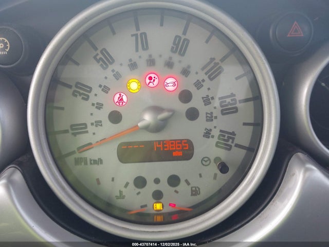 2006 MINI COOPER WMWRC33566TK71463 Photo 6