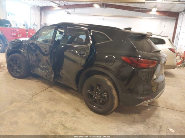 2024 CHEVROLET BLAZER 3GNKBHR41RS167181 Photo 2