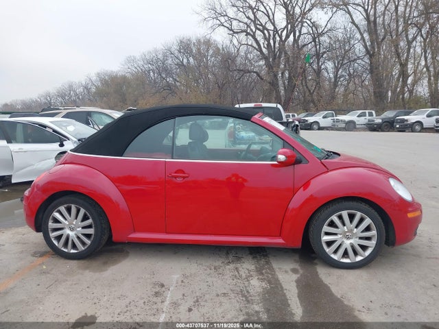 43707537 :رقم المزاد ، 3VWRF31YX8M420091 vin ، 2008 Volkswagen New Beetle Se مزاد بيع