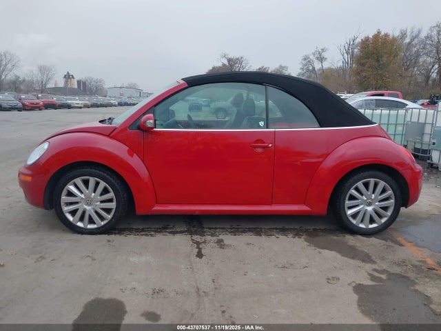 43707537 :رقم المزاد ، 3VWRF31YX8M420091 vin ، 2008 Volkswagen New Beetle Se مزاد بيع