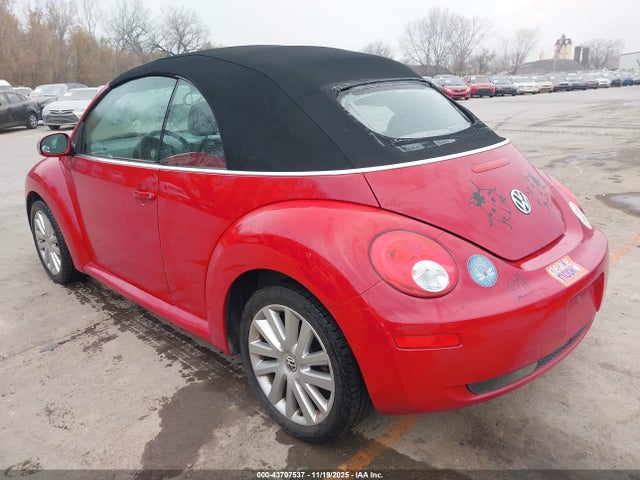 43707537 :رقم المزاد ، 3VWRF31YX8M420091 vin ، 2008 Volkswagen New Beetle Se مزاد بيع