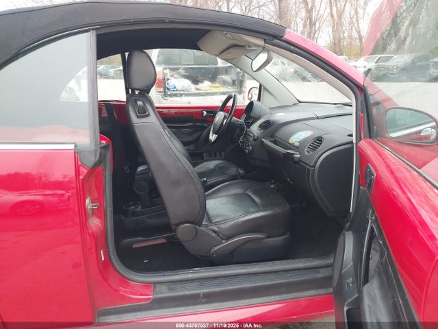 43707537 :رقم المزاد ، 3VWRF31YX8M420091 vin ، 2008 Volkswagen New Beetle Se مزاد بيع