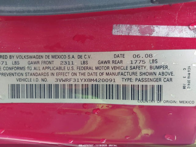 43707537 :رقم المزاد ، 3VWRF31YX8M420091 vin ، 2008 Volkswagen New Beetle Se مزاد بيع
