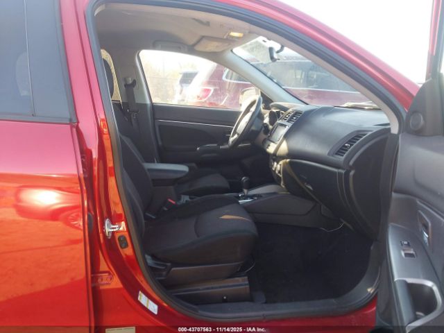 2018 MITSUBISHI OUTLANDER SPORT JA4AP3AU8JU010346 Photo 4