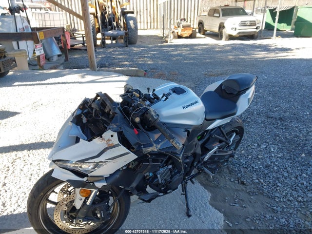 Kawasaki Zx400 S 2025 ML5ZXCS16SDA41185 Image 13