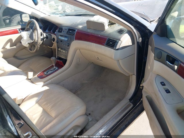 2003 LEXUS ES 300 JTHBF30G336000127 Photo 4