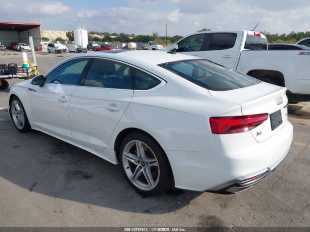 2021 AUDI A5 SPORTBACK WAUDACF51MA051359 Photo 2