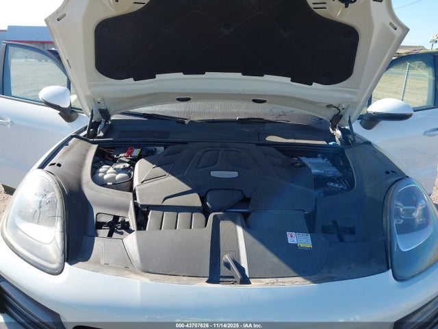 2022 PORSCHE CAYENNE WP1AA2AY8NDA07746 Photo 9