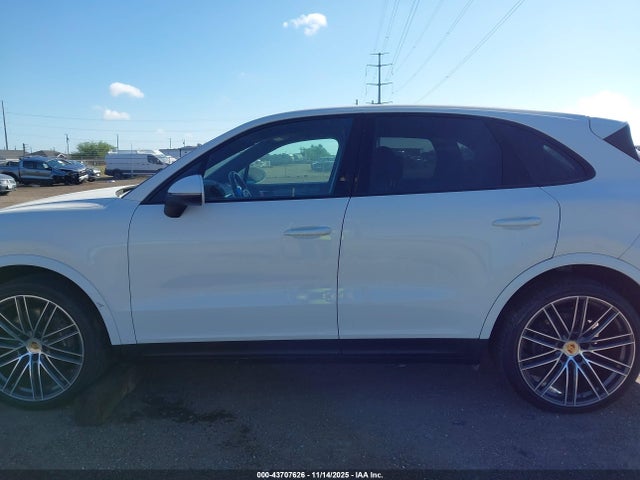 Porsche Cayenne Platinum Edition 2022 WP1AA2AY8NDA07746 Image 14