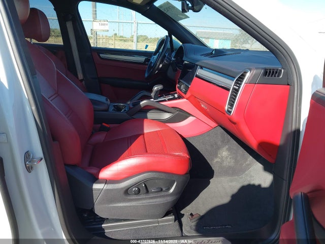 2022 PORSCHE CAYENNE WP1AA2AY8NDA07746 Photo 4
