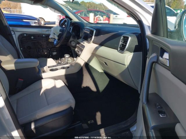 2020 KIA SPORTAGE KNDPM3AC8L7780998 Photo 4