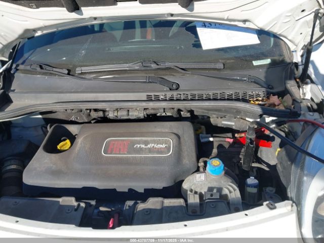 2014 FIAT 500L ZFBCFADH3EZ016880 Photo 9