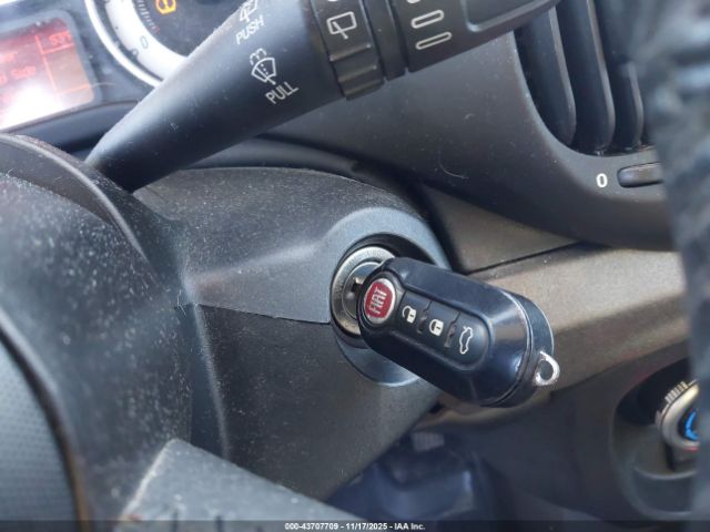 2014 FIAT 500L ZFBCFADH3EZ016880 Photo 10