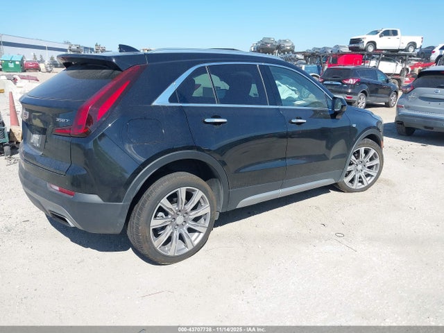 2020 CADILLAC XT4 1GYFZDR46LF075293 Photo 3