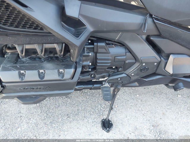 2021 HONDA GL1800 JH2SC795XMK300587 Photo 8