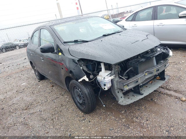 2017 MITSUBISHI MIRAGE G4 ML32F3FJ4HHF15384 Photo 0